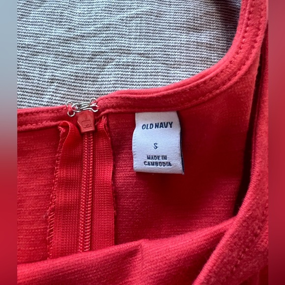 3/$10 🏷️ Old Navy Coral Pink Dress - Picture 6 of 6